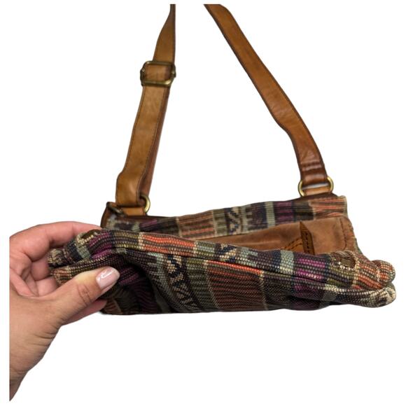 Fossil Brown Suede Colorful Baja Woven Canvas Turnlock Crossbody Swing Bag - Picture 3 of 8